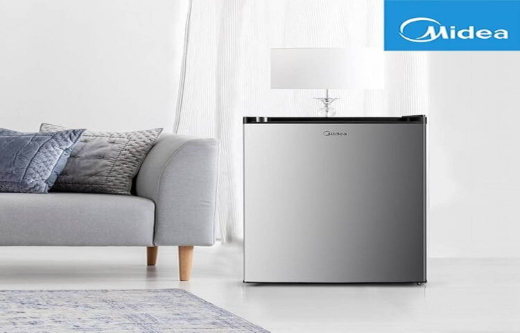 Midea Compact Refrigerator